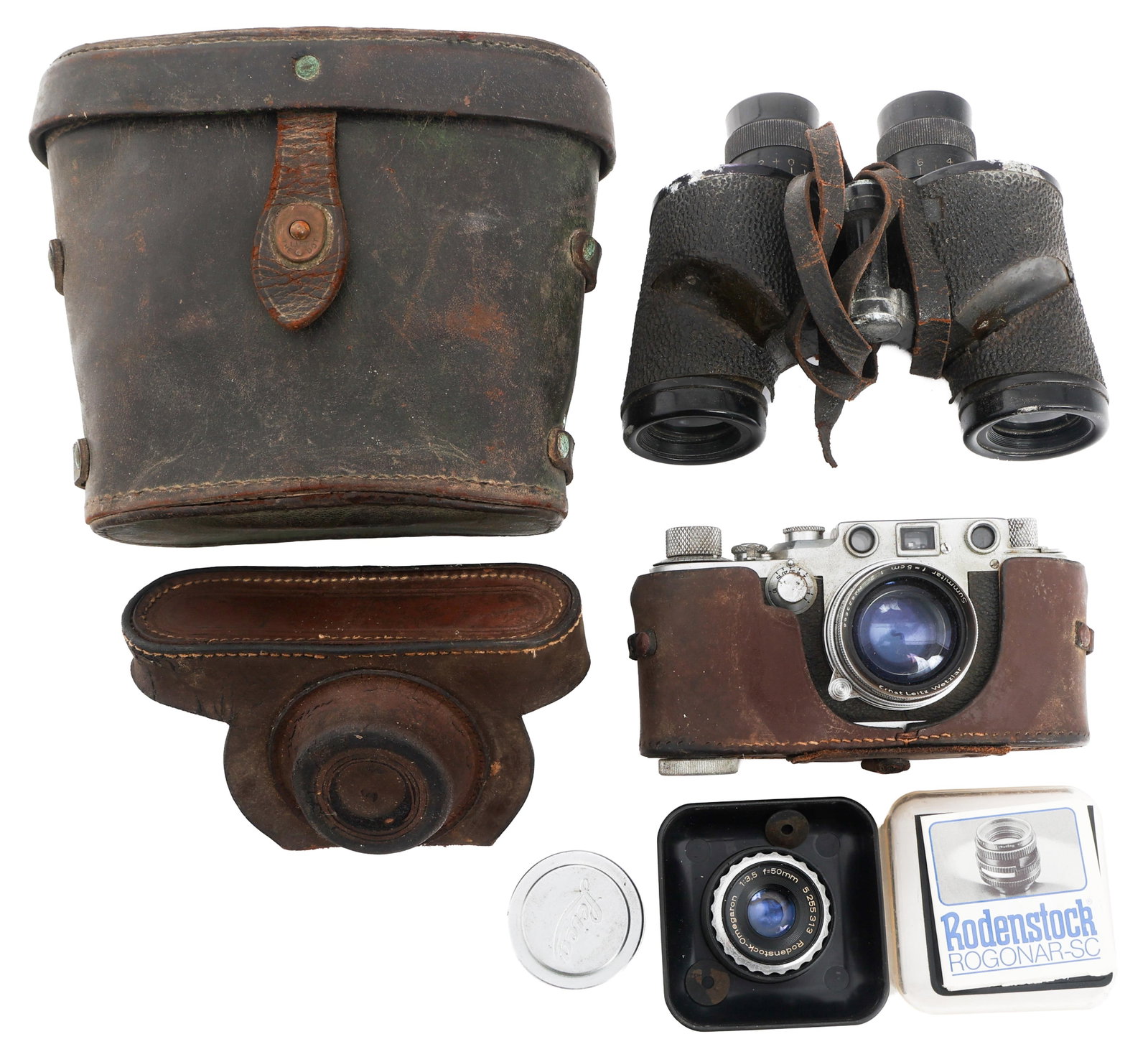 WWII USMC BINOCULARS & OFFICER CAMERA (1 of 17)