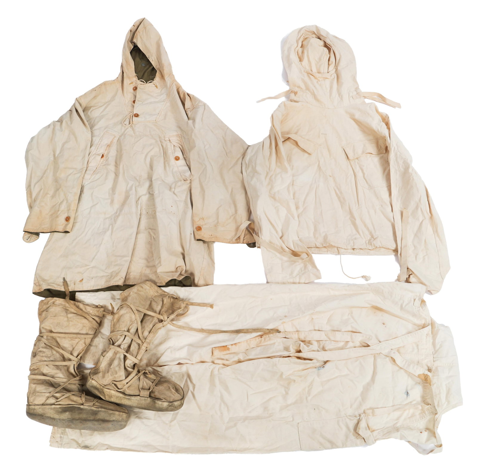 WWII US COLD WEATHER WHITES SET & MUKLUKS BOOTS (1 of 12)