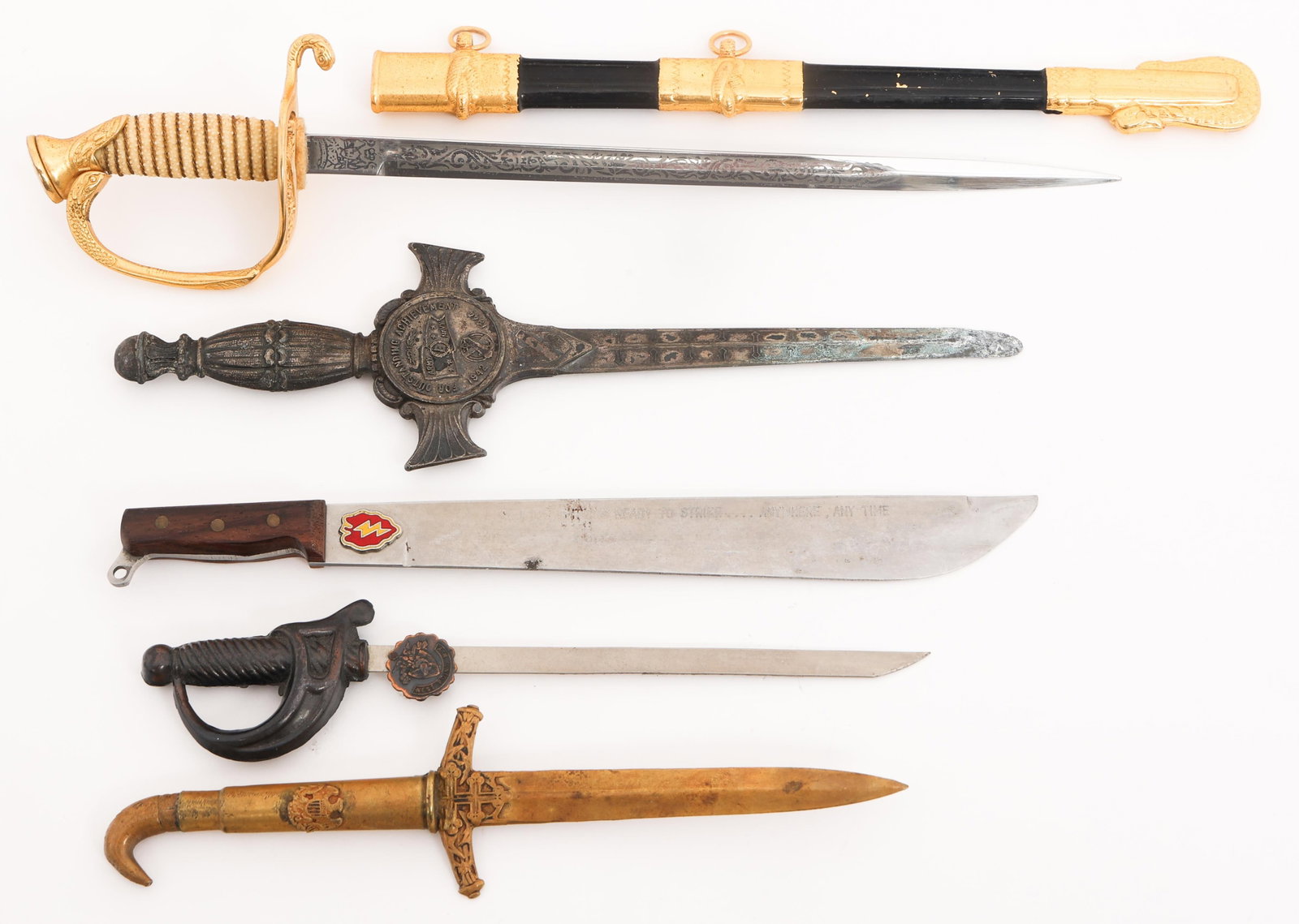 WWII - VIETNAM WAR US MINI SWORD LETTER OPENERS (1 of 8)