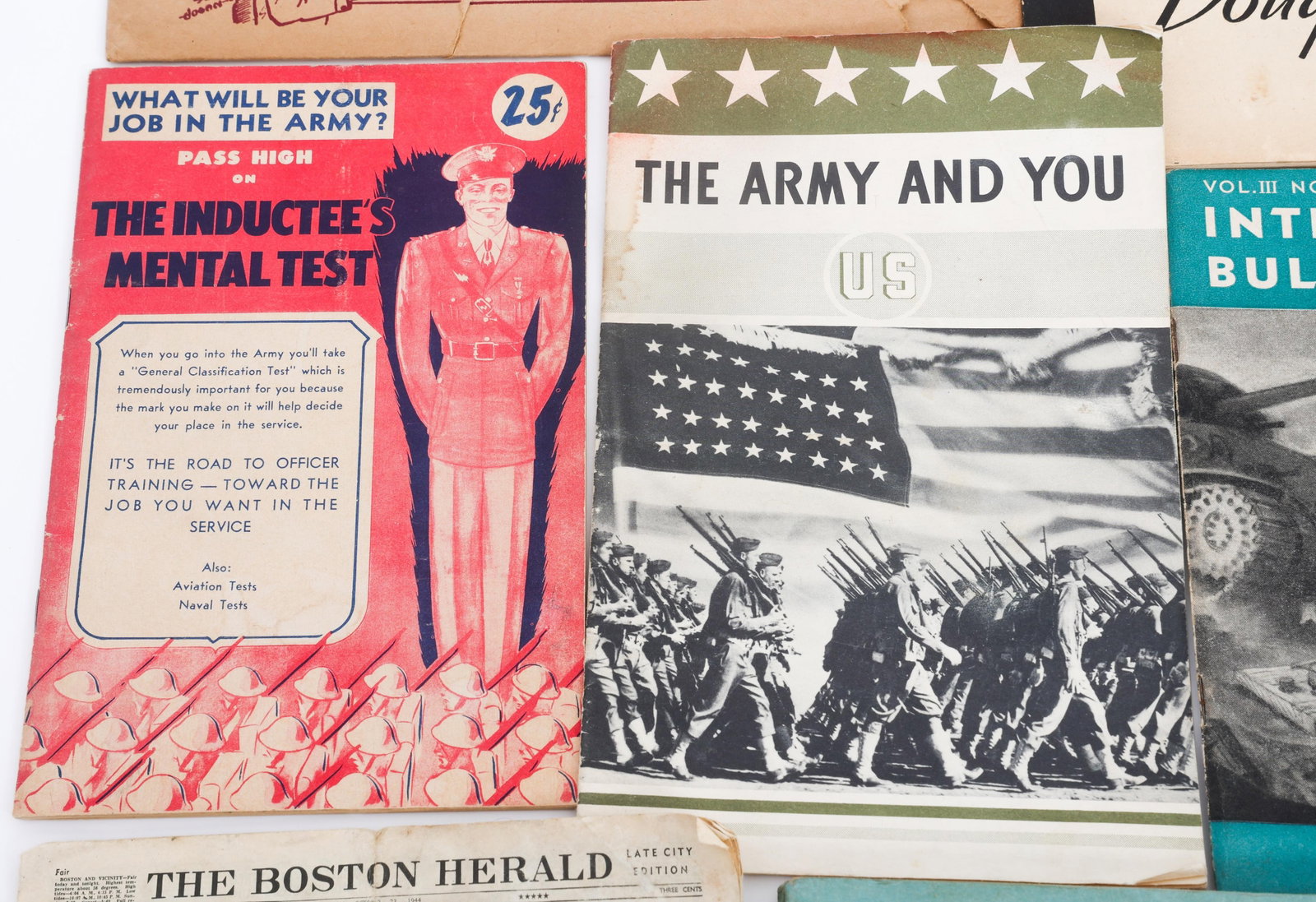 WWII US ARMED FORCES GUIDE BOOKLETS - 6