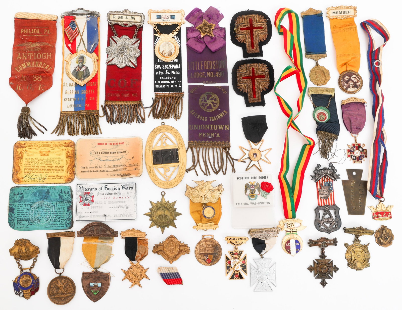 VETERAN & FRATERNAL INSIGNIA (1 of 20)