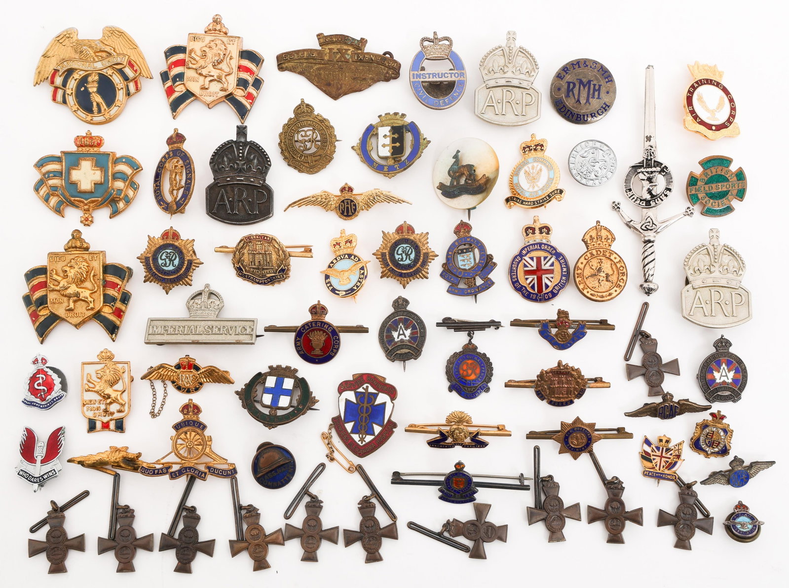 WWII BRITISH ARMED FORCES & HOMEFRONT PINS (1 of 17)