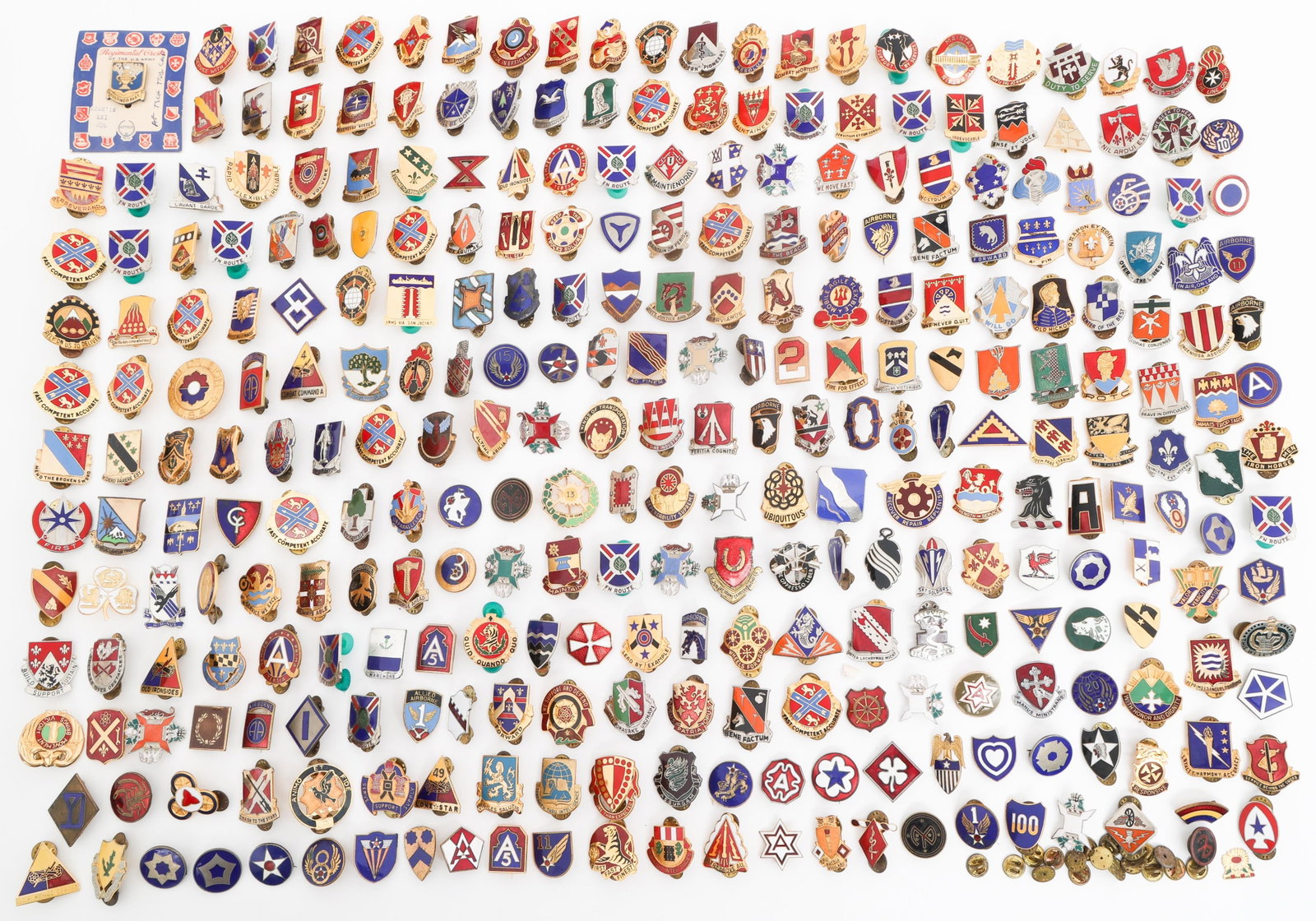 WWII - COLD WAR US ARMED FORCES DUI PINS (1 of 19)