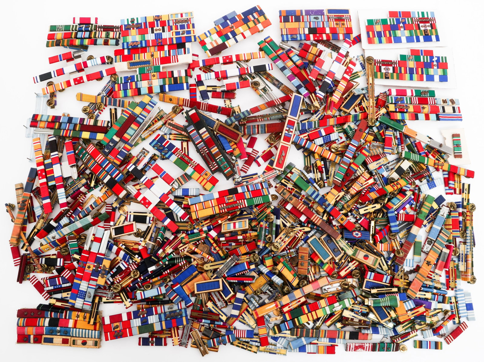 WWII - CURRENT US ARMED FORCES RIBBON BARS: WWII - CURRENT US ARMED FORCES RIBBON BARS WWII to Current US Armed Forces Ribbon Bars. Includes WWI Victory with 2 stars, WWII Victory, Korean Service, Vietnam Service, Afghanistan Campaign, Kosovo C