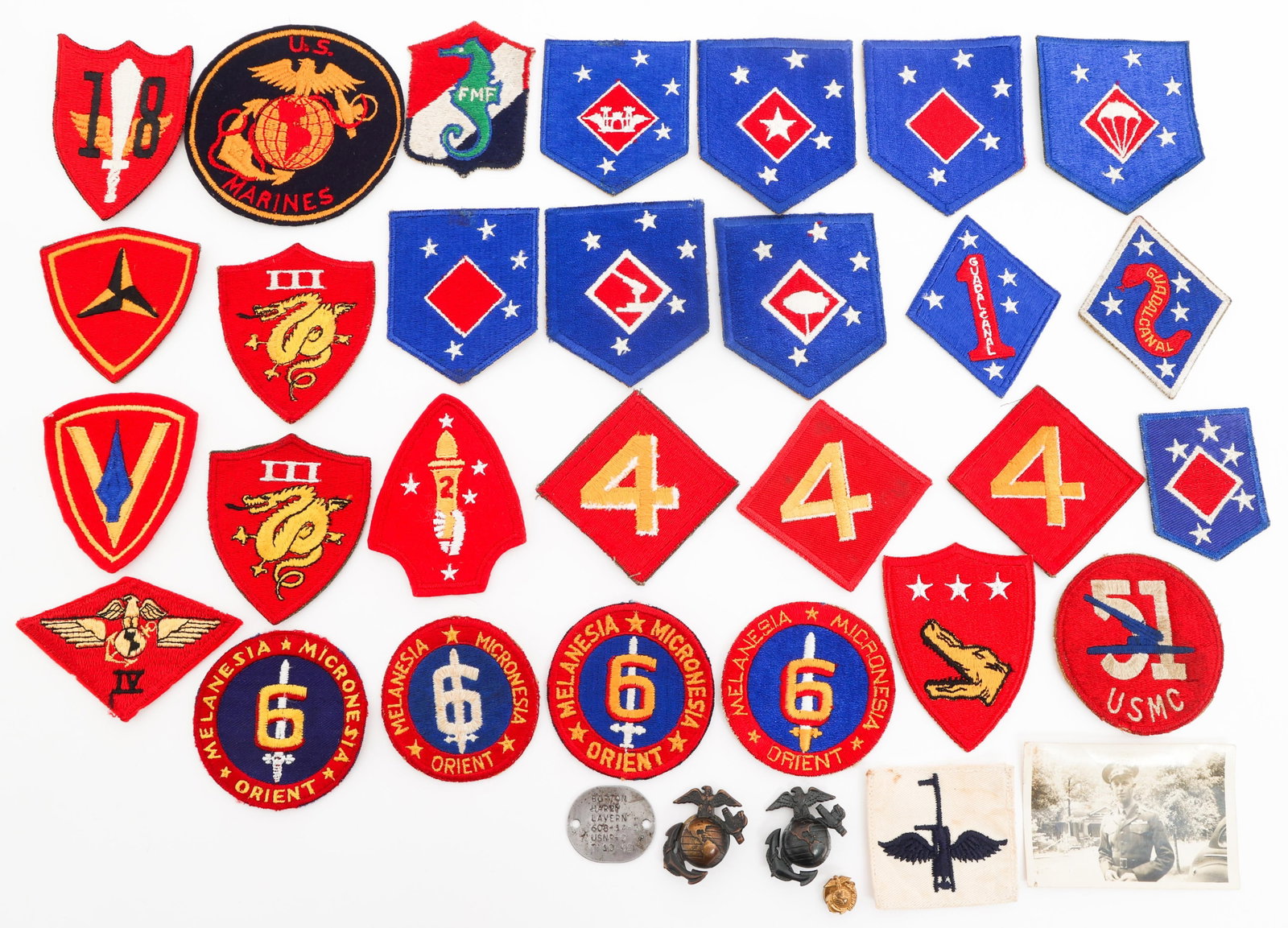 WWII USMC DIVISIONAL AND BATTALION UNIT PATCHES: WWII USMC DIVISIONAL AND BATTALION UNIT PATCHES WWII US Marine Corps Divisional and Battalion Unit Patches. Machine embroidered. Includes 1st, 2nd, 3rd, 4th, 5th(B), and 6th Marine Divisions, 51st Fie