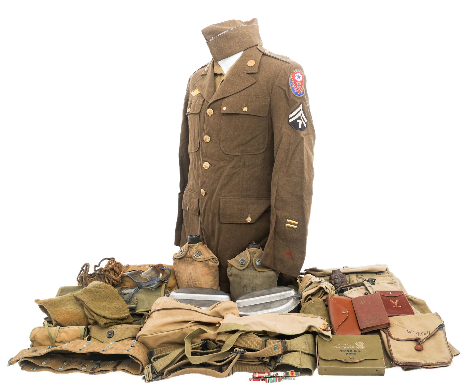 WWII US ARMY MEDIC TUNIC & FIELD GEAR GROUPING (1 of 20)