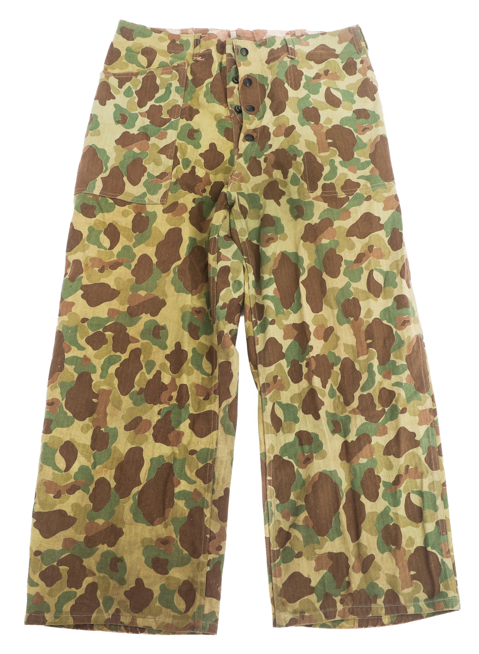 WWII USMC P42 FROGSKIN CAMOUFLAGE TROUSERS: WWII USMC P42 FROGSKIN CAMOUFLAGE TROUSERS WWII USMC P42 Reversible Frogskin Camouflage Combat Trousers. Two pocket Herringbone Twill with black painted brass buttons. The size faintly marked on the t