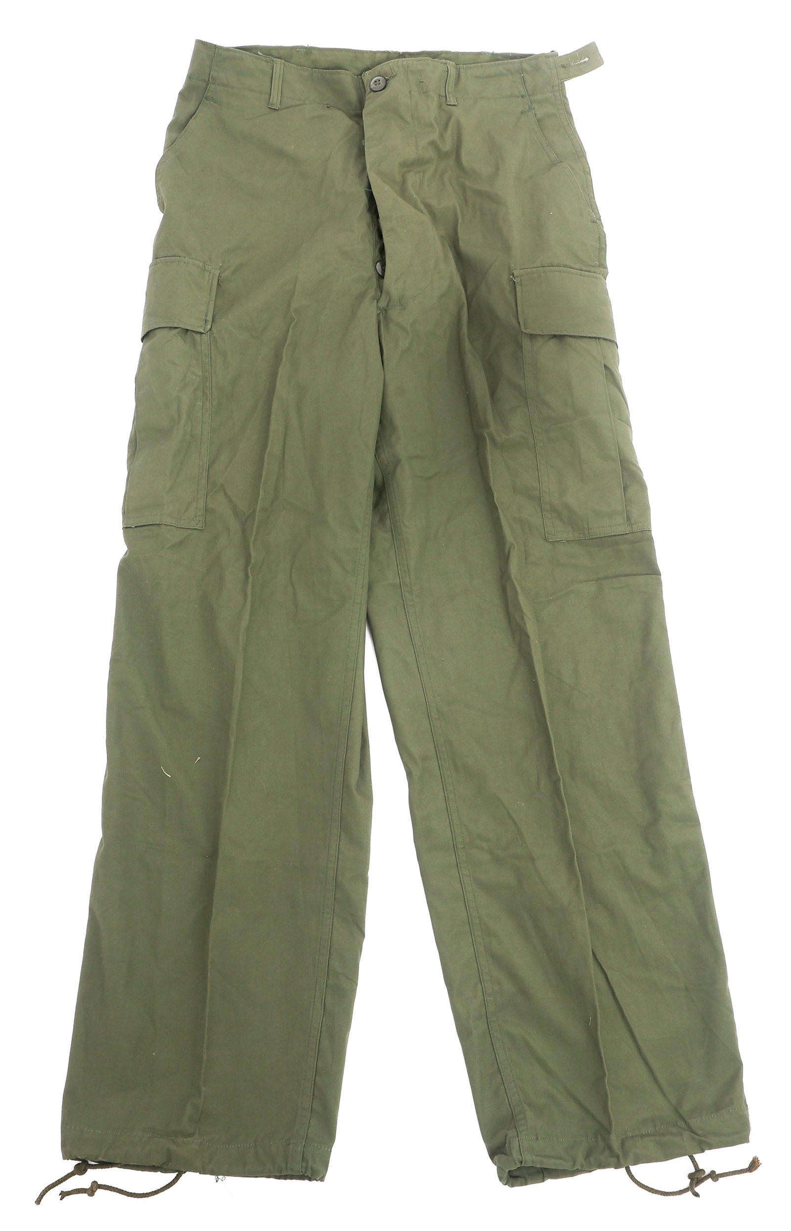 VIETNAM WAR US ARMY 2nd PATTERN JUNGLE TROUSERS: VIETNAM WAR US ARMY 2nd PATTERN JUNGLE TROUSERS Vietnam War US Army 2nd Pattern Jungle Trousers. OG-107 cotton poplin with thigh and hip pockets. Gas flap, waist adjustment bands, and ankle cuff draws