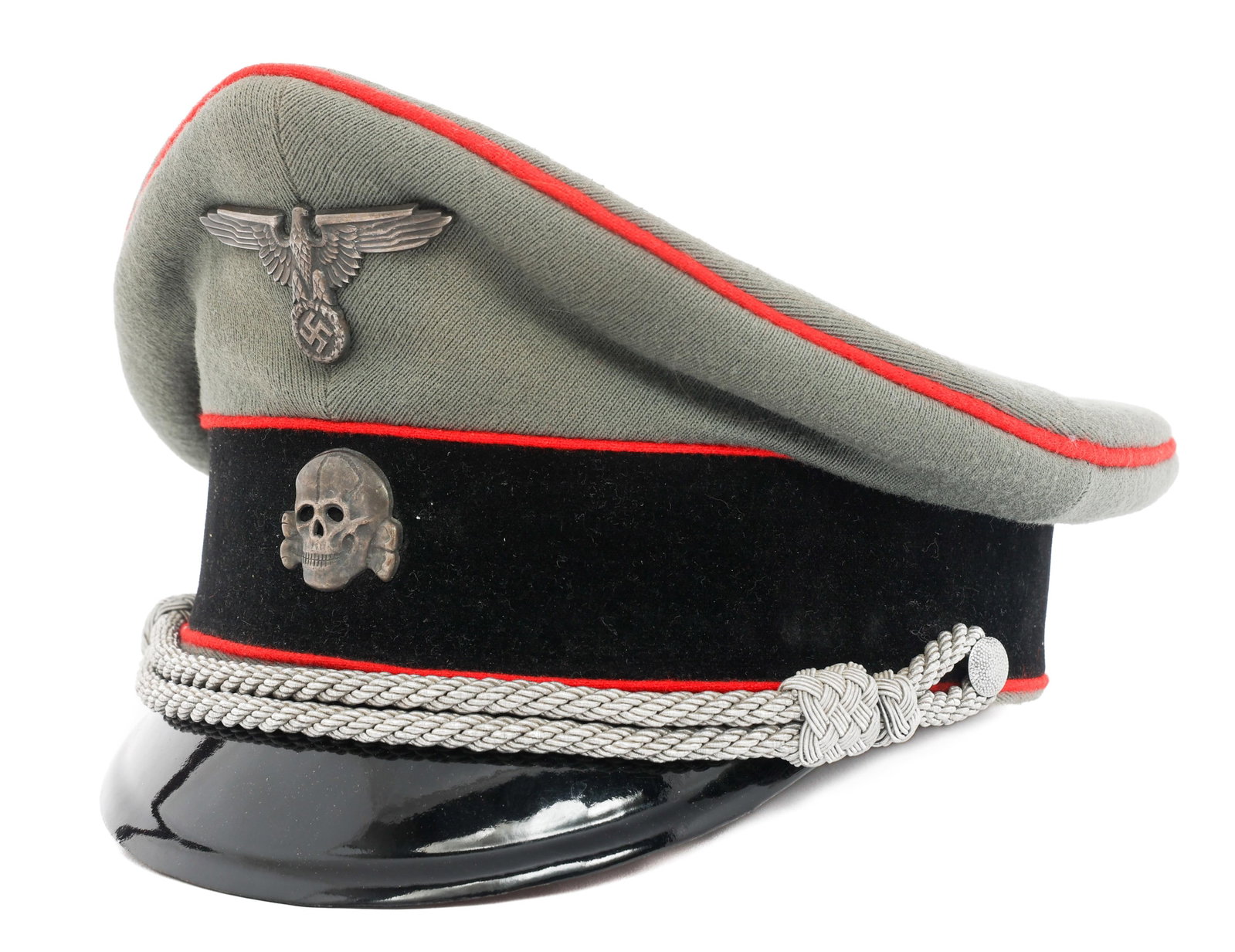 REENACTOR WWII GERMAN SS ARTILLERY OFF VISOR CAP: REENACTOR WWII GERMAN SS ARTILLERY OFF VISOR CAP Reenactor WWII German SS Artillery Officer Visor Cap. SS and Totenkopf frontal insignia.