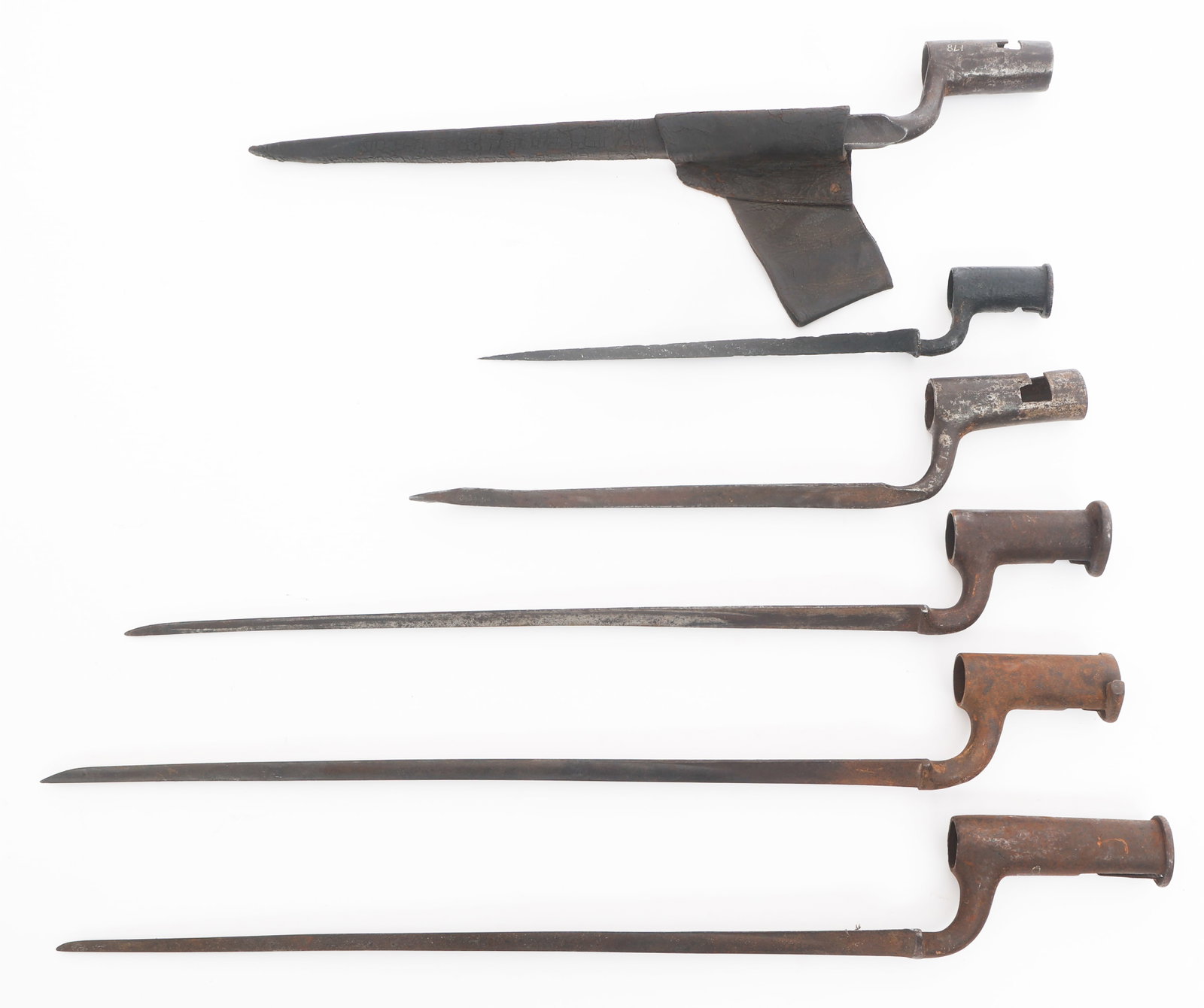 19th C. WORLD ARMED FORCES SOCKET BAYONETS - 4