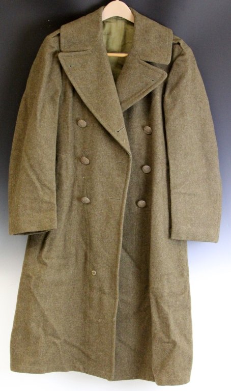 US ARMY WOOL TRENCH COAT: US ARMY WOOL TRENCH COAT Size 34R. Very good condition. Est. 20 - 50