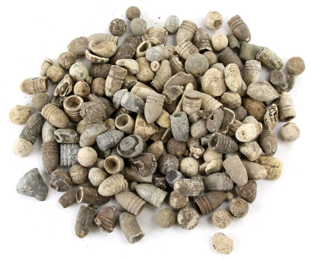 9 POUNDS OF CIVIL WAR MINI BALLS AND BULLETS: 9 POUNDS OF CIVIL WAR MINI BALLS AND BULLETS Mini balls, bullets of various calibers. Bullet and bullet making fragments. Est. 100 - 200