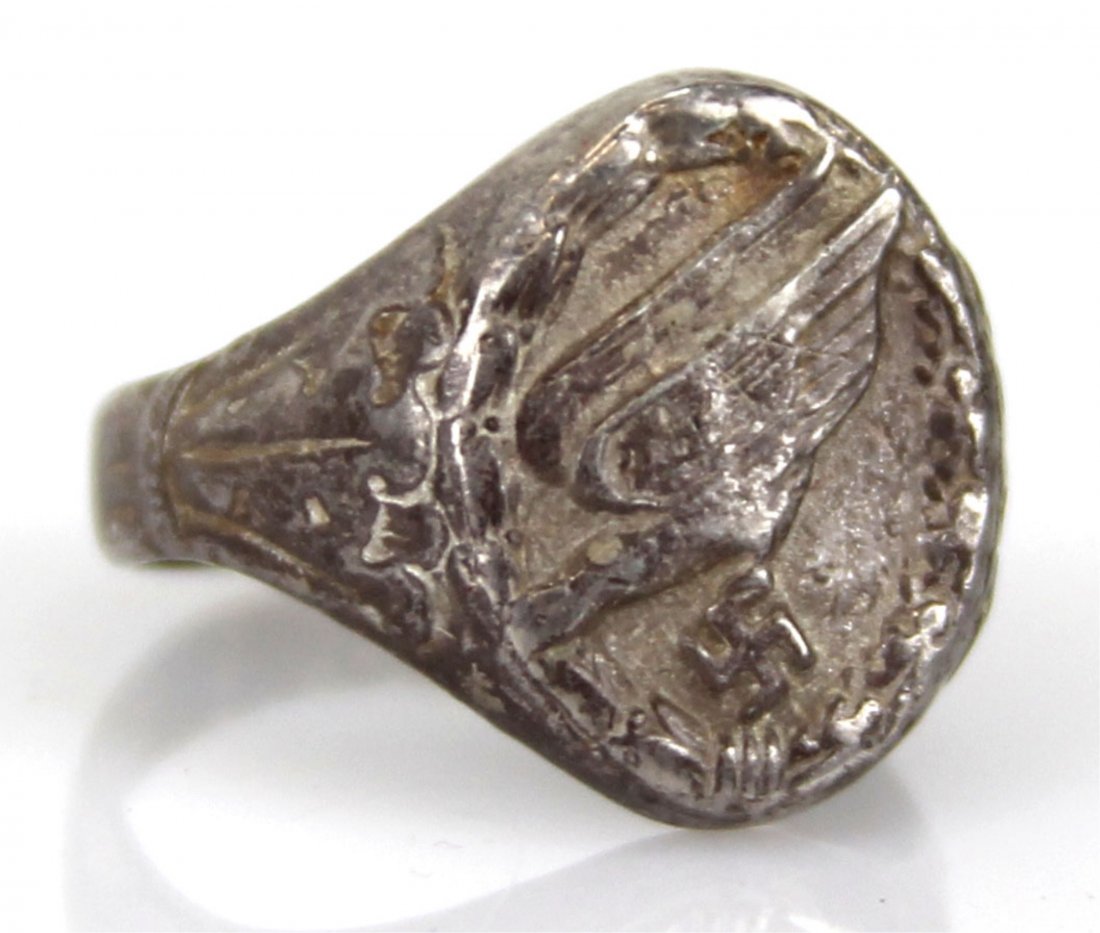 WWII GERMAN PARATROOPER SILVER RING: WWII GERMAN PARATROOPER SILVER RING 7g Country: Germany . Size: 7.5 US