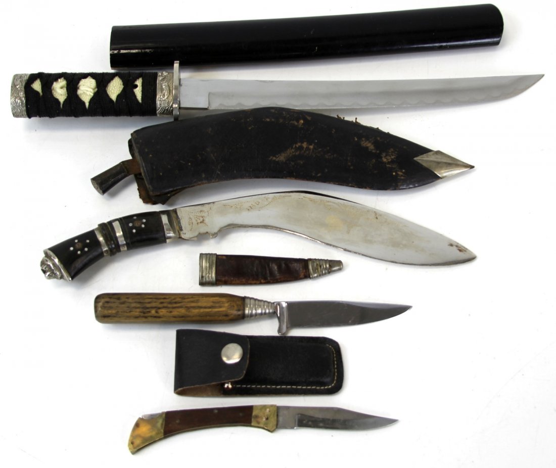 MIXED LOT 4 BLADES: MIXED LOT 4 BLADES Mixed lot of four blades. Decorative Japanese-style blade, Pakistani made folding knife, horn handed kukri knife, and small German made boot knife marked "REHWAPPEN SOLINGEN". Type: