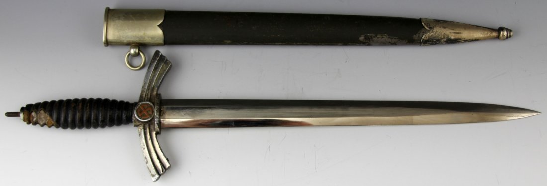 WWII GERMAN 1st MODEL LUFTWAFFE DAGGER BY WKC: WWII GERMAN 1st MODEL LUFTWAFFE DAGGER BY WKC Type: Dagger Country: Germany Blade Length: 12" Overall Length: 17.25"
