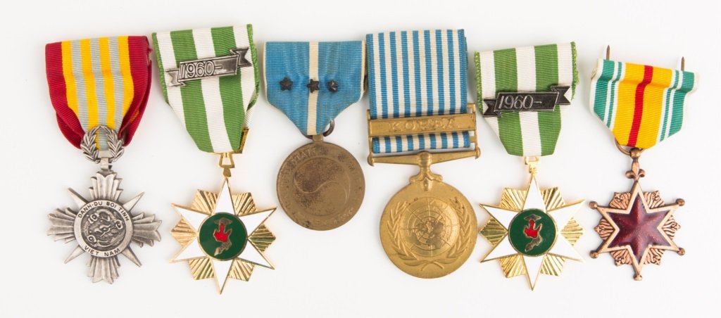 US MEDAL LOT OF 6 KOREA VIETNAM ARVN: US MEDAL LOT OF 6 KOREA VIETNAM ARVN Provenance: Lifelong Military Medal Collection. Consigned by the private Chicago, IL family of the collector.