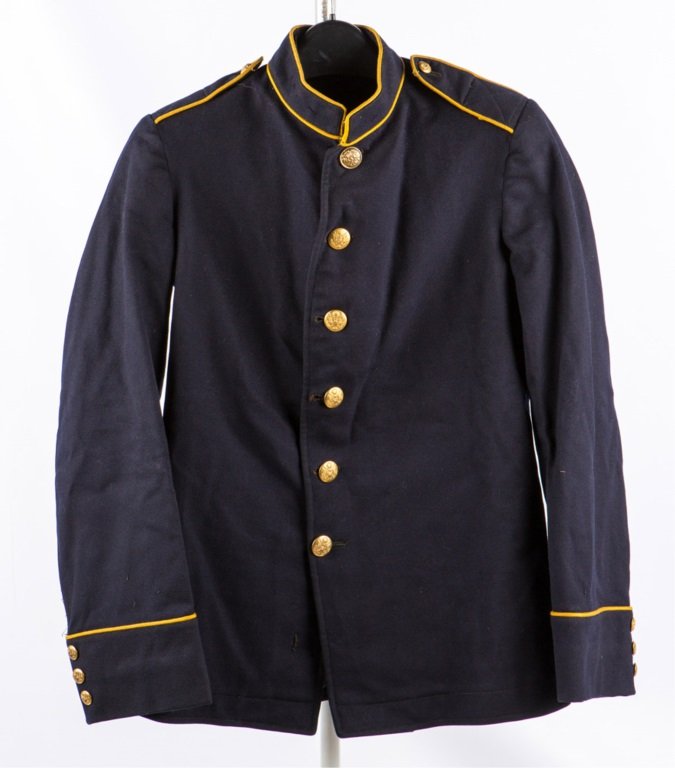 US MODEL 1902 ENLISTED CAVALRY DRESS COAT UNISSUED: US MODEL 1902 ENLISTED CAVALRY DRESS COAT UNISSUED