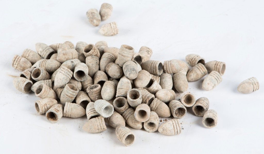 9 LBS CIVIL WAR BULLETS HANCOCK'S CAMP 1862-1863: 9 LBS CIVIL WAR BULLETS HANCOCK'S CAMP 1862-1863 Provenance: Collection of lifelong relic hunter, Wilbur C. Bedall. Born in 1929 and raised until about the age of 15 on Sunnyslope Orchard in Burkevill