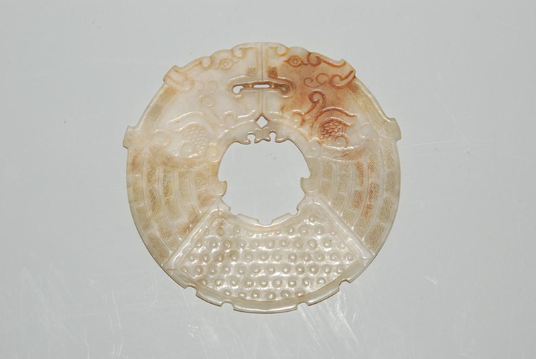 Jadeschnitzerei China, 20.Jh. Hellgraue Jade mit (1 of 1)