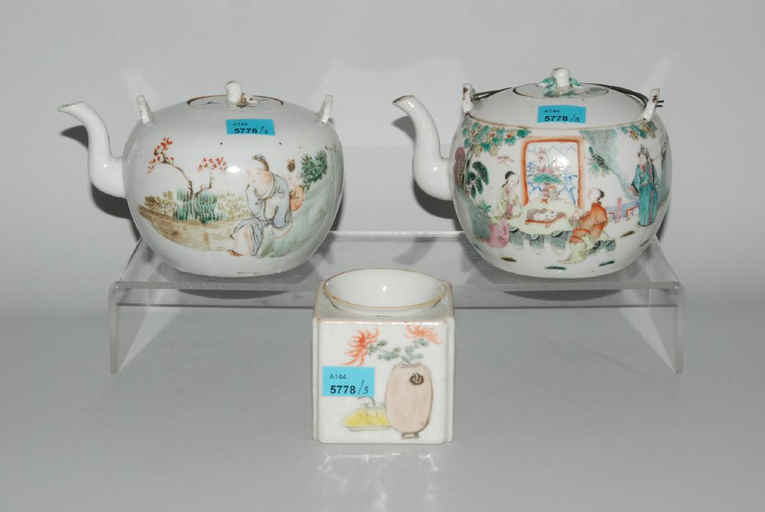 Lot: 2 Teekannen und 1 Wärmebehälter mit Tasse China, (1 of 1)
