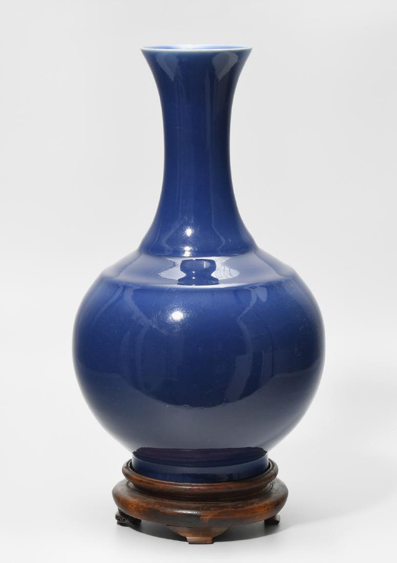 *Vase China, um 1900. Unterglasurblaue Guangxu-Marke. (1 of 1)