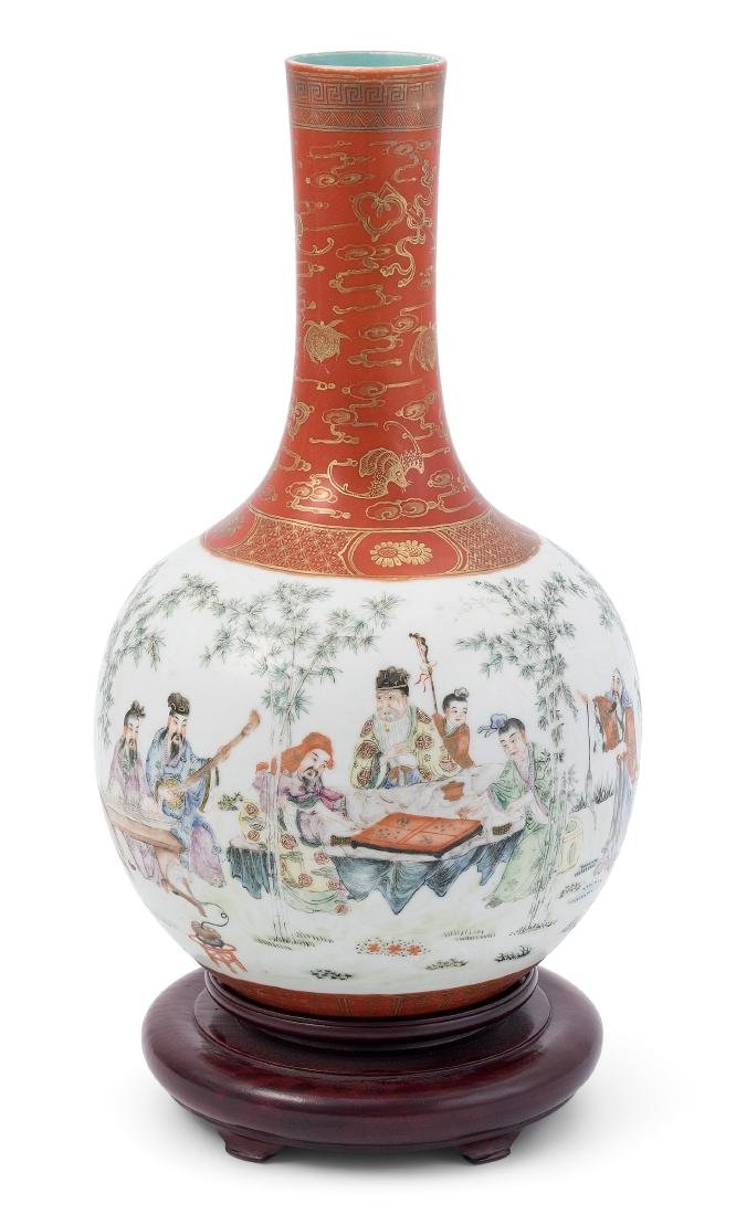 Vase China, 20.Jh. Qianlong-Marke. Porzellan. (1 of 8)