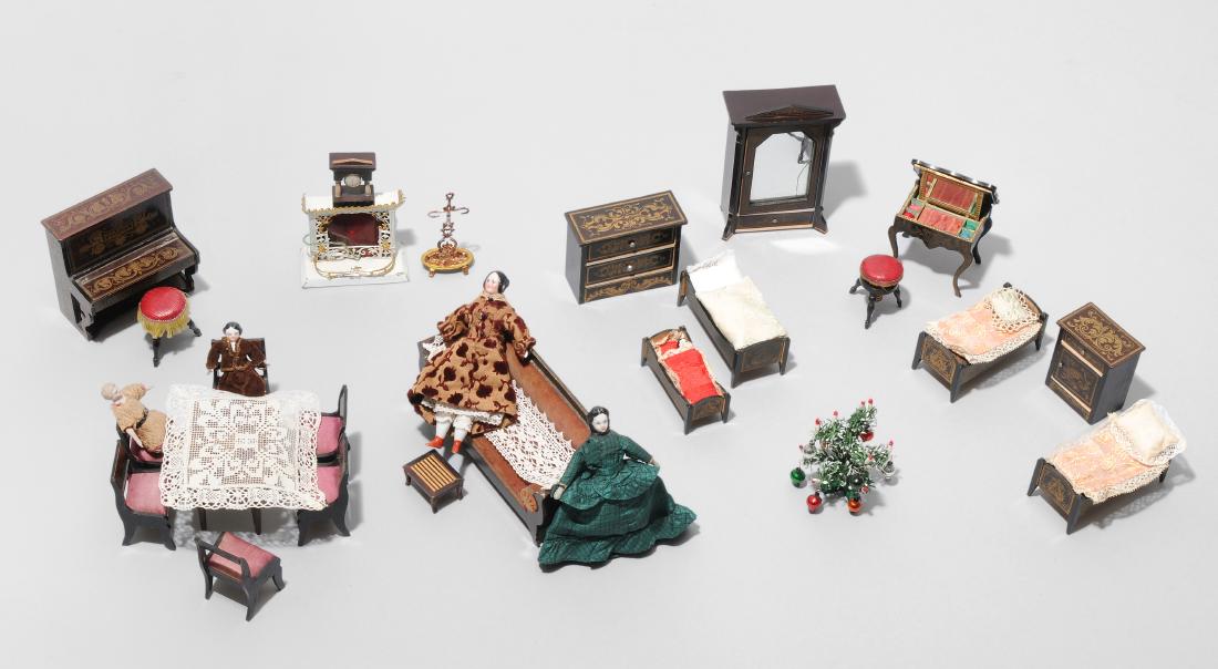 Lot Puppenstubenmöbel "Boulle" Deutschland, um 1910. (1 of 1)