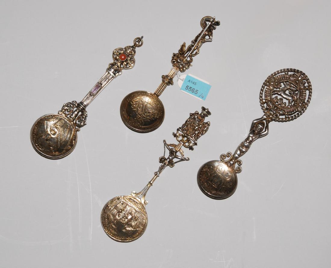 Lot: 4 Zierlöffel 19./20.Jh. Silber mit Resten einer (1 of 1)