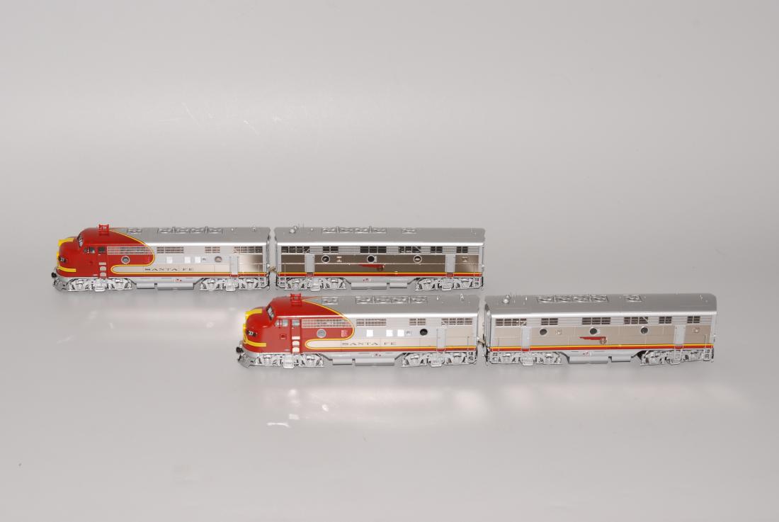 Brass Train Korea, 2000. Spur: H0. Hersteller: (1 of 1)