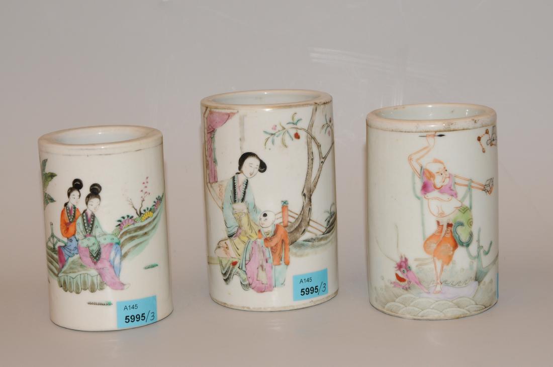 Lot: 3 Pinselbecher China, 20.Jh. Porzellan. (1 of 1)