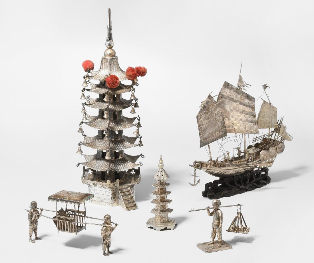 Lot: 2 Pagoden, 1 Dschunke und 2 Figuren China, um (1 of 1)