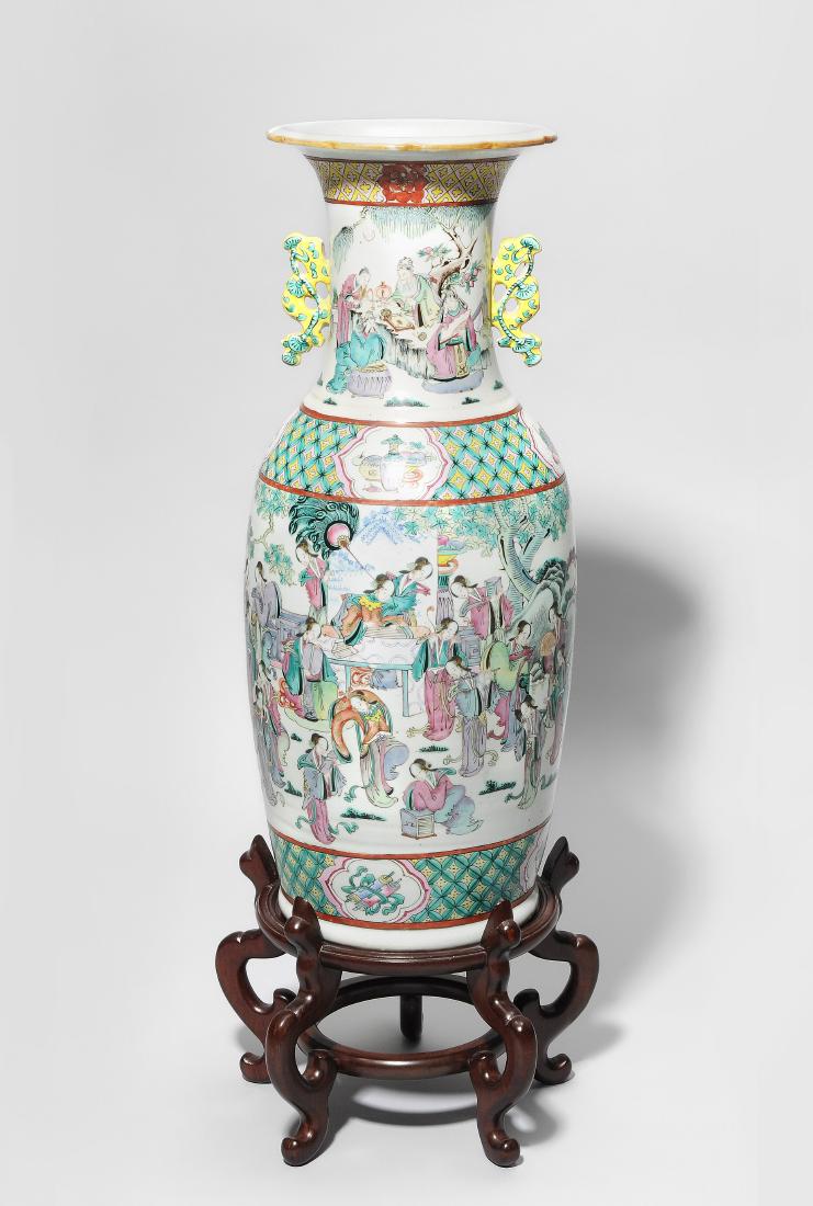 Bodenvase China, Anfang 20.Jh. Porzellan. Balusterform (1 of 2)