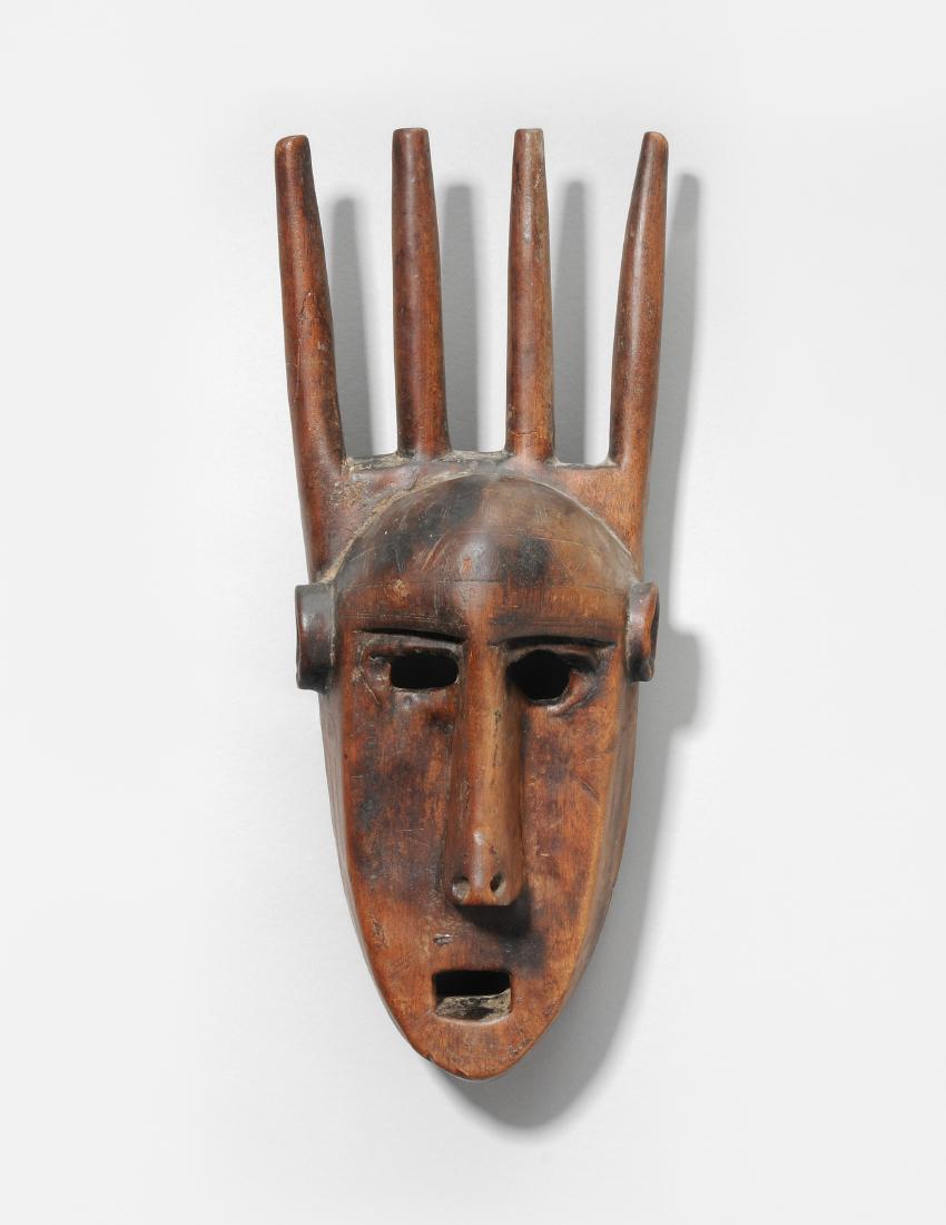 "Ntomo"-Maske Bamana. Mali. Holz. Maske mit vier (1 of 1)