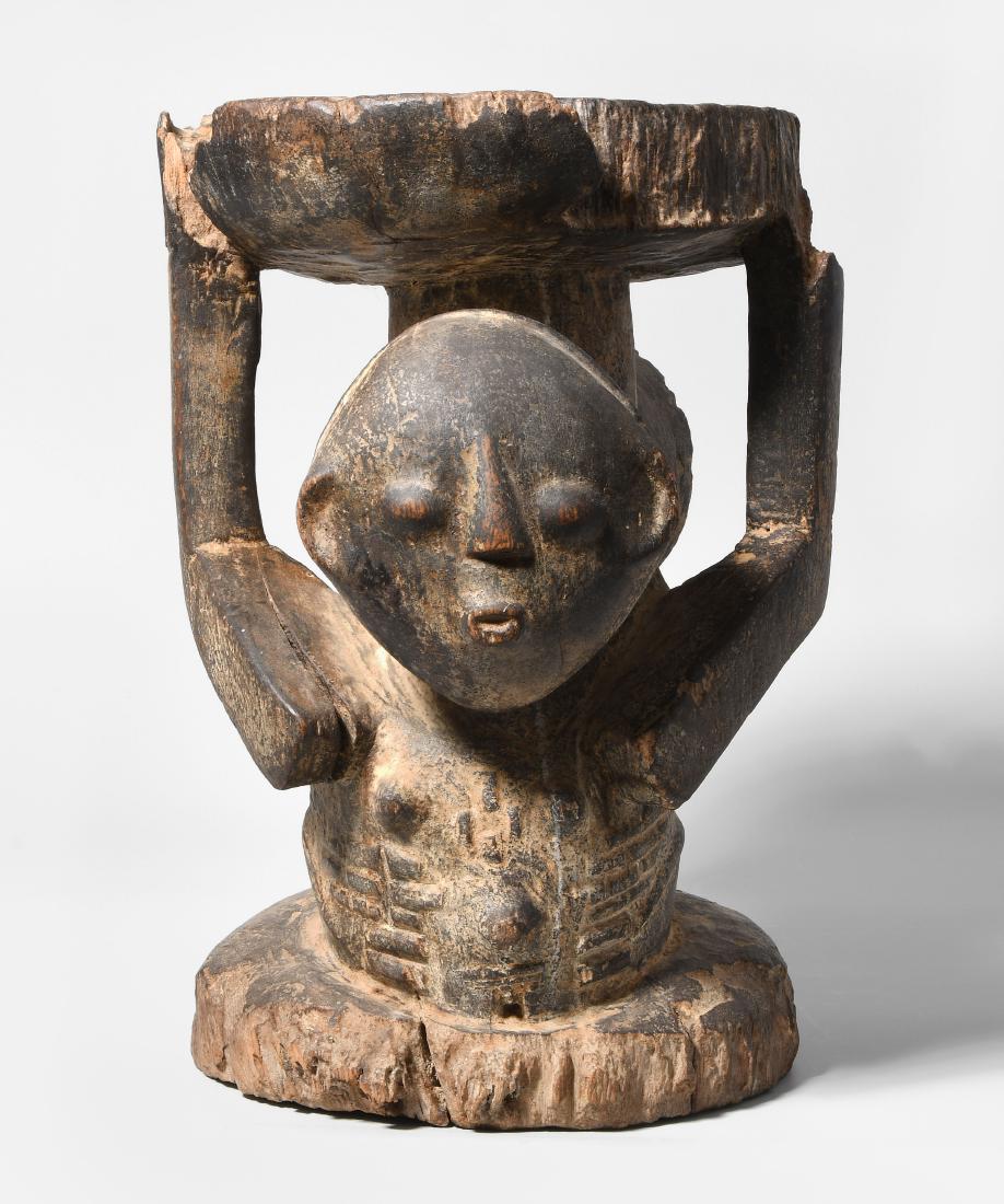 Hocker Hemba. D.R. Kongo. Holz. H 35 cm. (1 of 1)