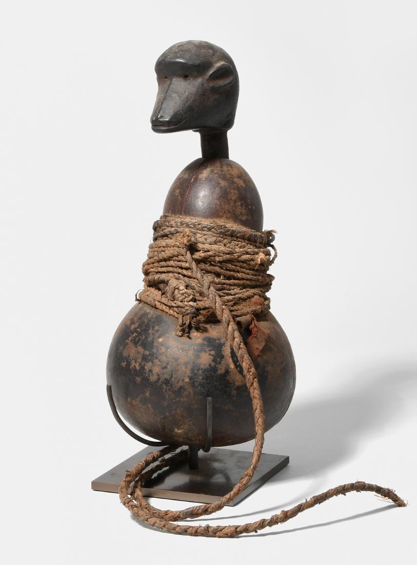 Kalebasse mit Holzstöpsel Zigua oder Pare. Tanzania. (1 of 1)