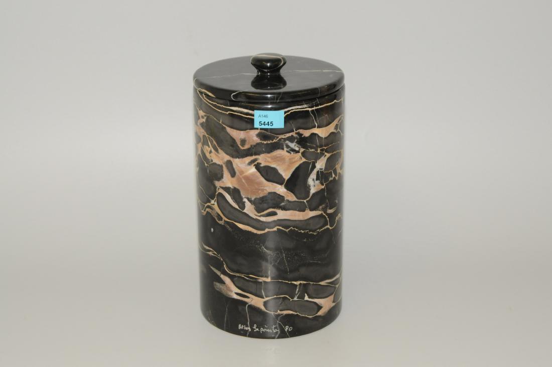 Grosse Deckeldose Bezeichnet: 1980. Unleserlich (1 of 1)