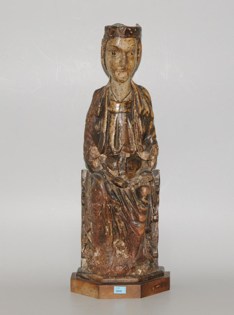 Thronende Maria Romanischer Typus. Holz geschnitzt, (1 of 1)