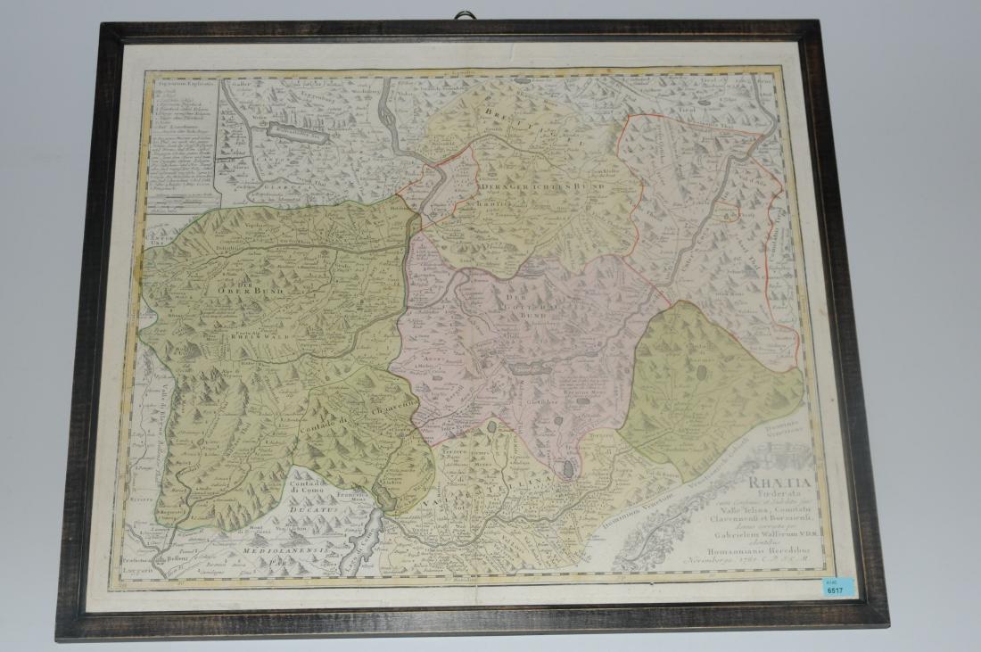 Graubünden "Rhaetia Foederata cum Confiniis et Subditis: Graubünden "Rhaetia Foederata cum Confiniis et Subditis suis Valle Telina, Comitatu Clavennensi et Bormiani". Flächenkol. Kupfestichkarte von G. Walser, bei Homann Erben, 1768. 47,2x57,5 cm. Gerahmt