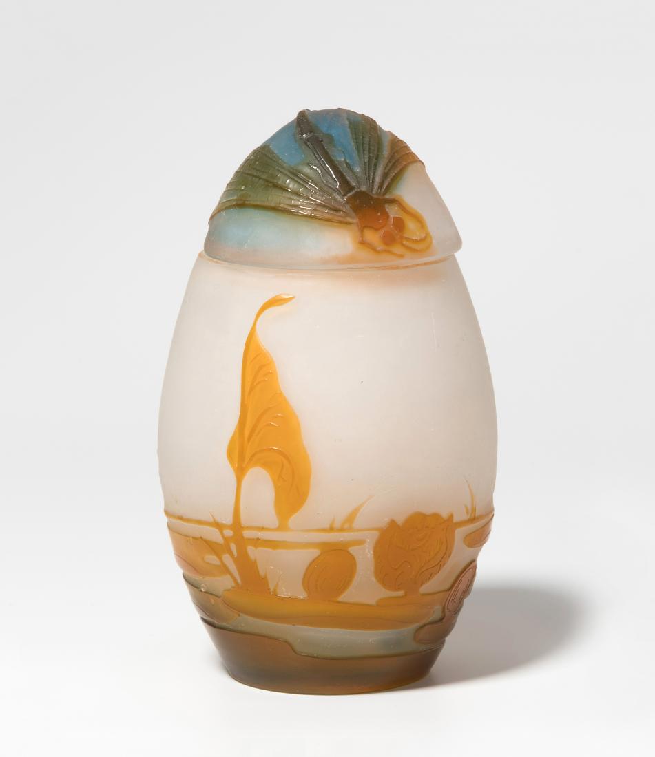 Deckeldose, Emile Gallé Nancy. Farbloses opakes Glas, (1 of 1)