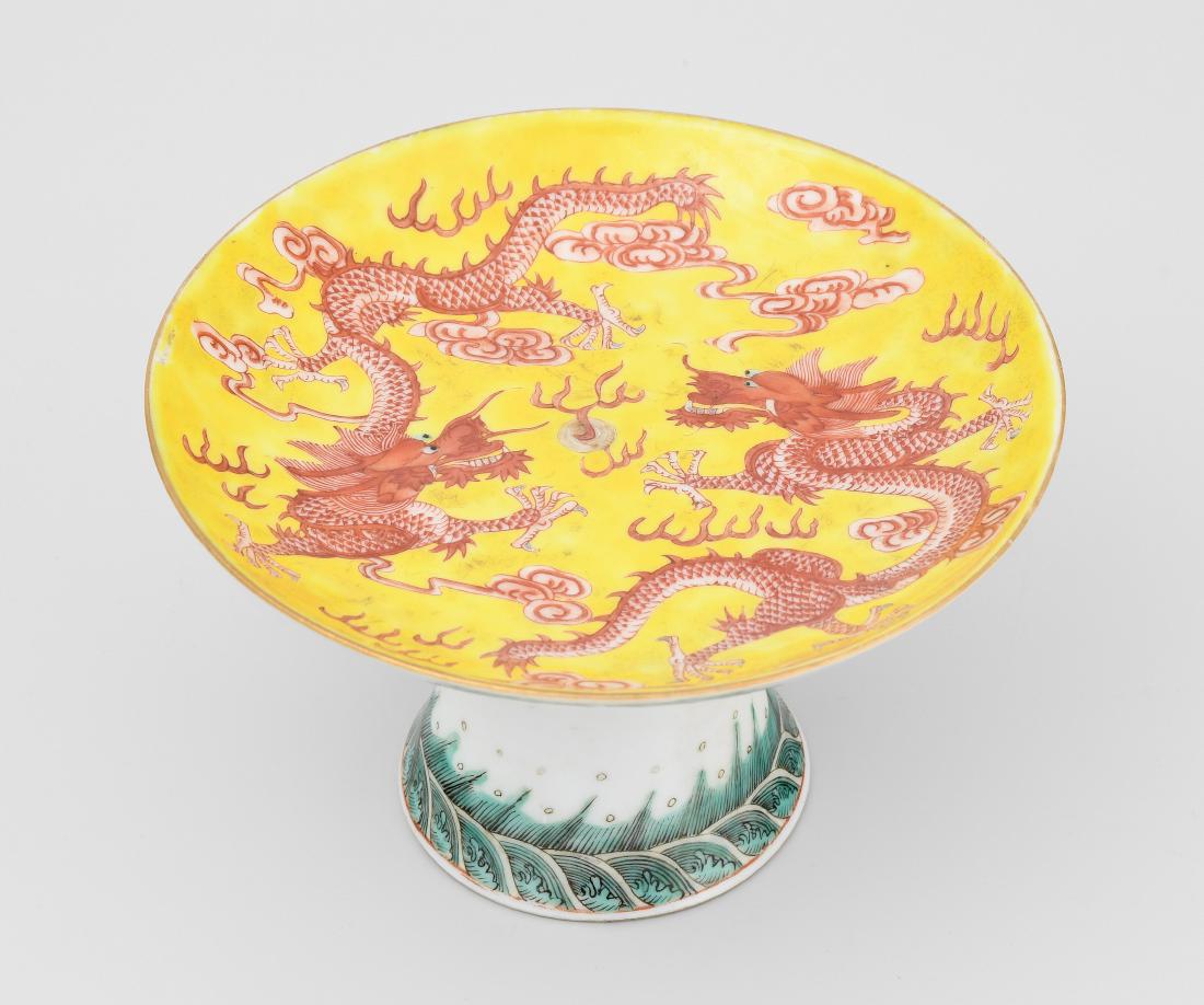 Fussschale China, um 1900. Porzellan. Signiert shen de (1 of 1)