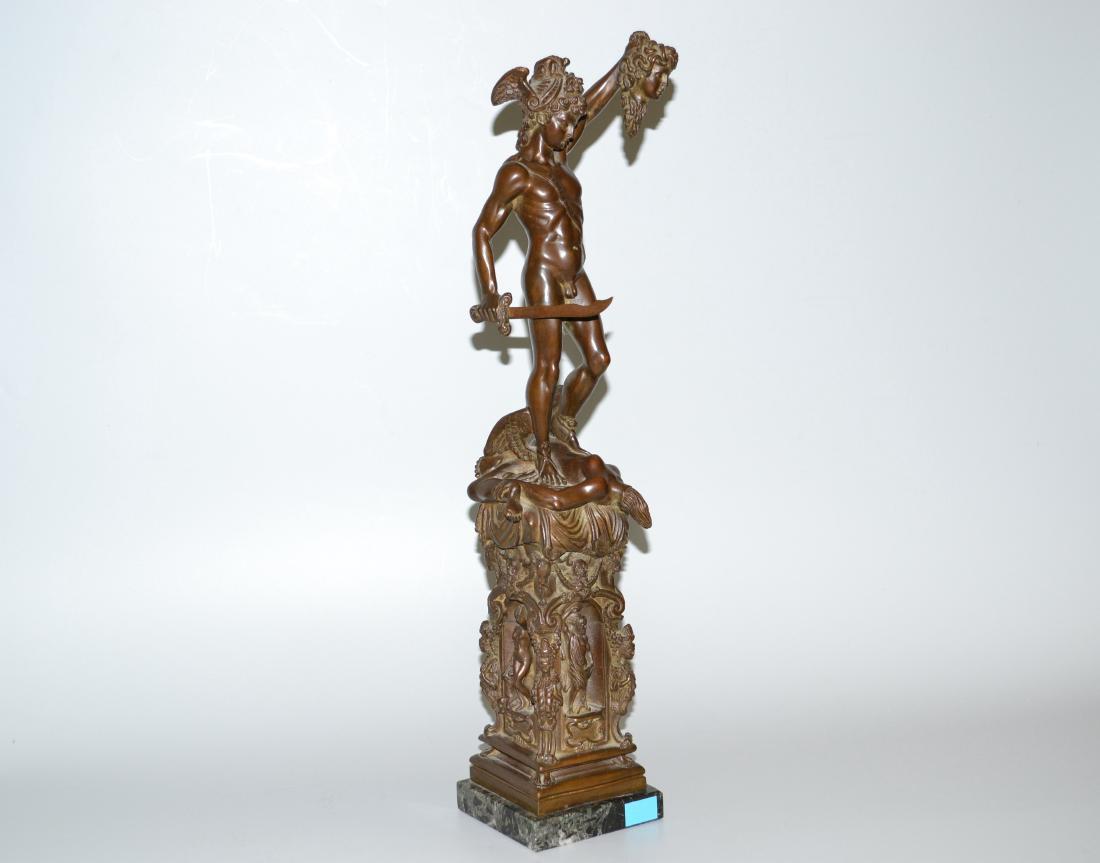 Figur  Neuere Arbeit. Nach dem Modell von Benvenuto (1 of 1)