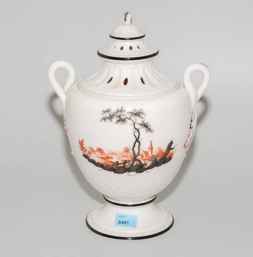 Potpourri Vase Nymphenburg, 20.jh. Porzellan.