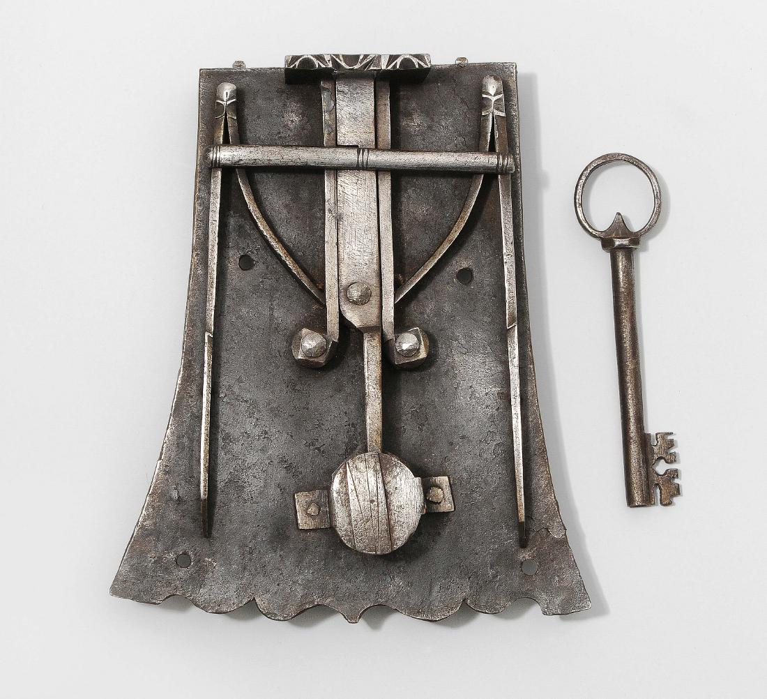 Truhenschloss (Süd-)deutsch, gotisch. Eisen. (1 of 1)