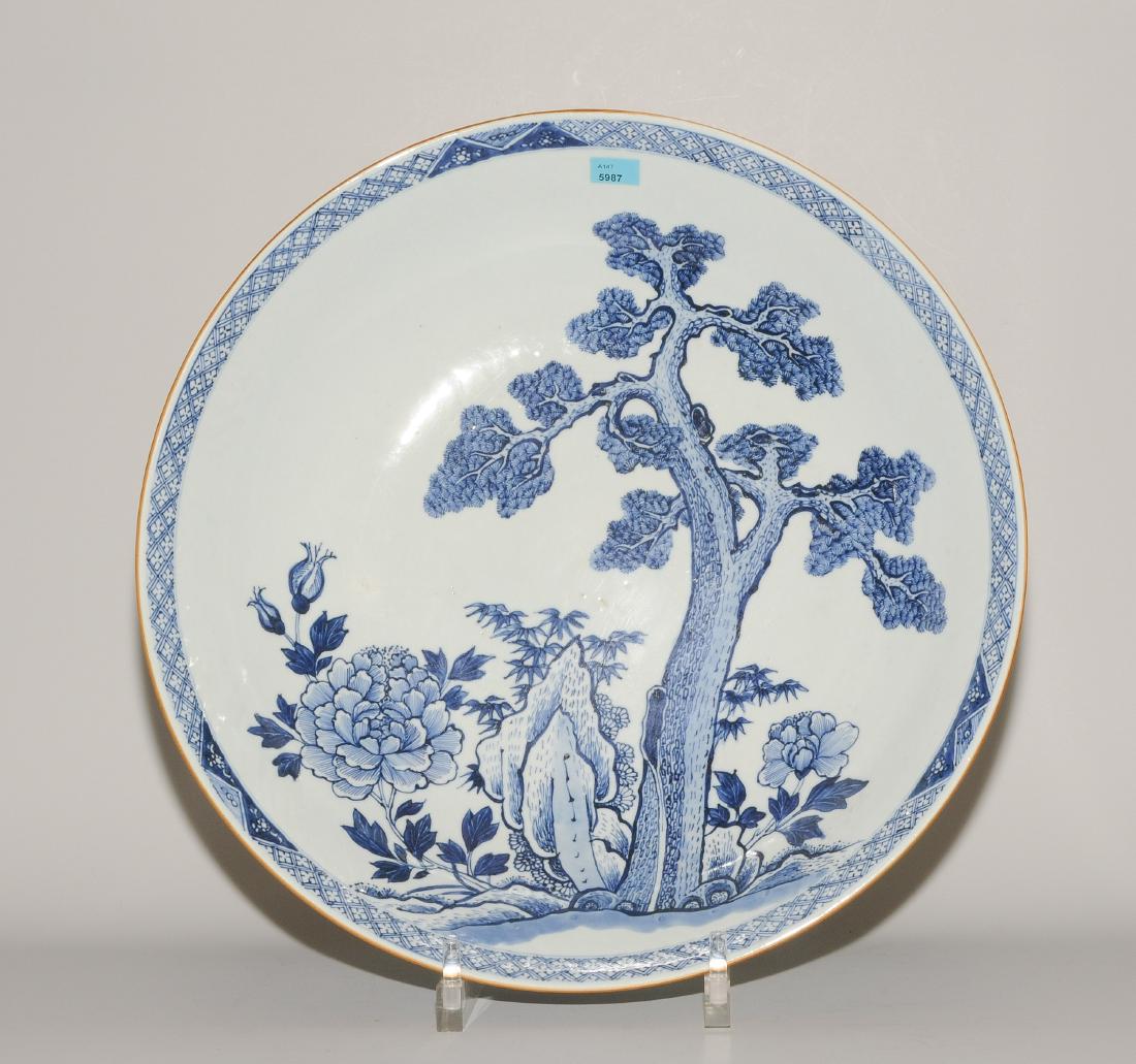 Grosse Schale China, 20.Jh. Porzellan. Rundform. (1 of 1)