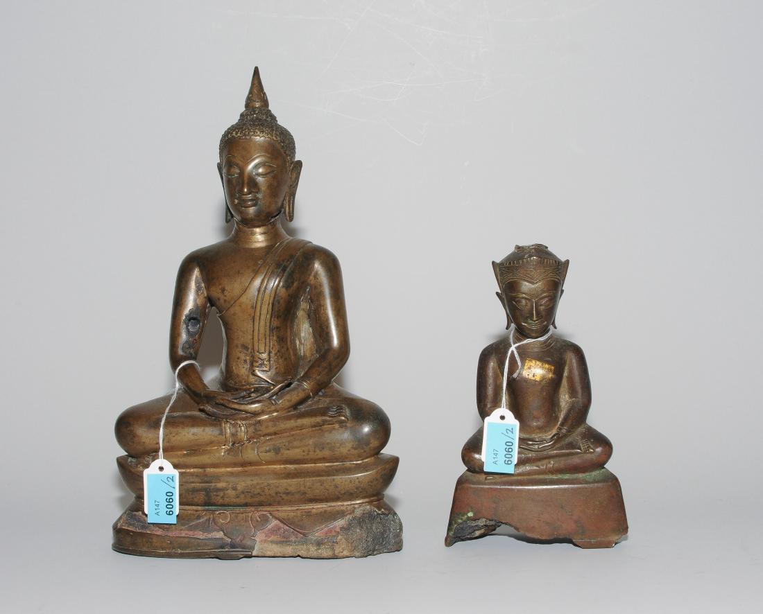 2 Buddhafiguren Thailand, 20.Jh. Bronze. Zwei sitzende (1 of 1)