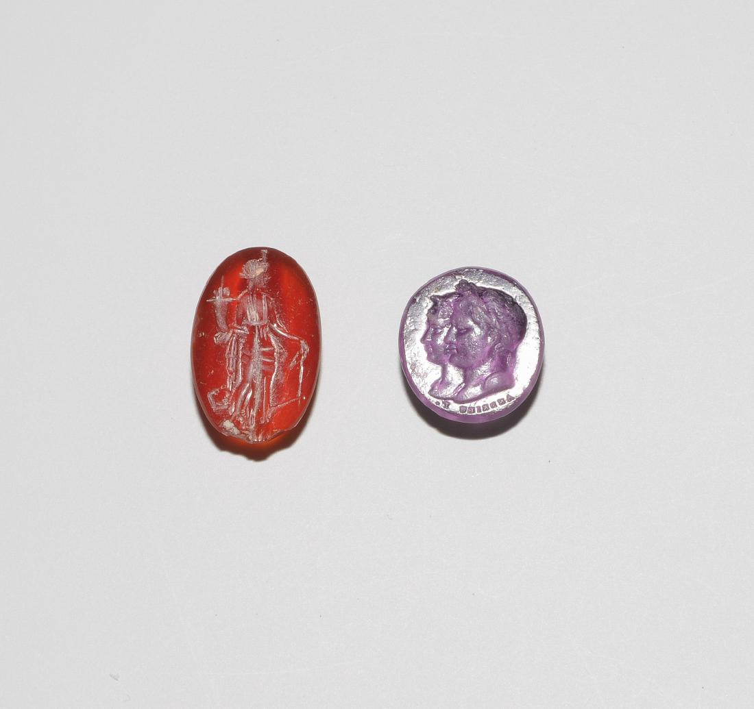 2 Intaglien 19.Jh. Amethyst. Rundoval. Doppelportrait (1 of 1)