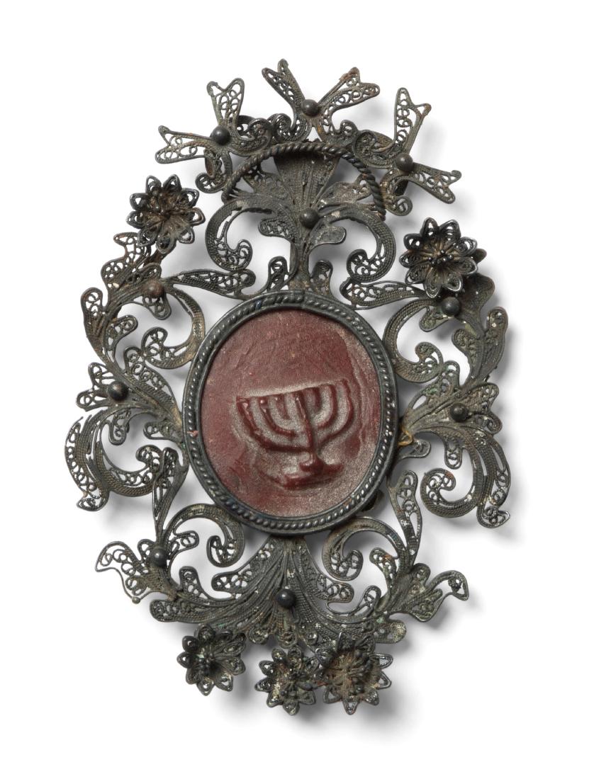 Amulett 19.Jh. Ovale Kapsel aus Silber. Darin rote (1 of 1)