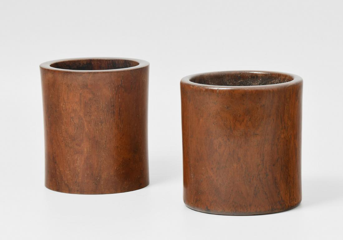 2 Pinselständer China. Hongmu. Zwei zylindrische (1 of 1)