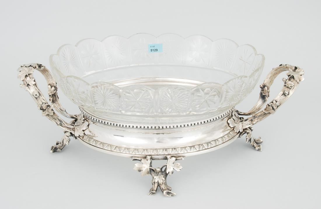 Henkelschale Um 1900. Ovale Kristallglasschale, (1 of 1)