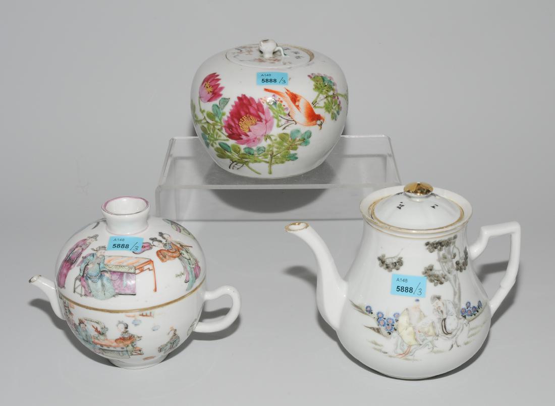2 Teekannen und 1 Deckeldose China, 1.Hälfte 20.Jh. (1 of 1)